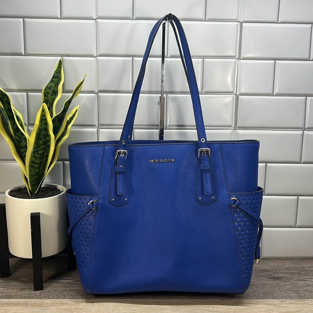 Michael Kors Voyager Royal Blue Tote